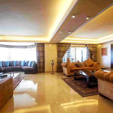 Lahoya Suites Бейрут Экстерьер фото