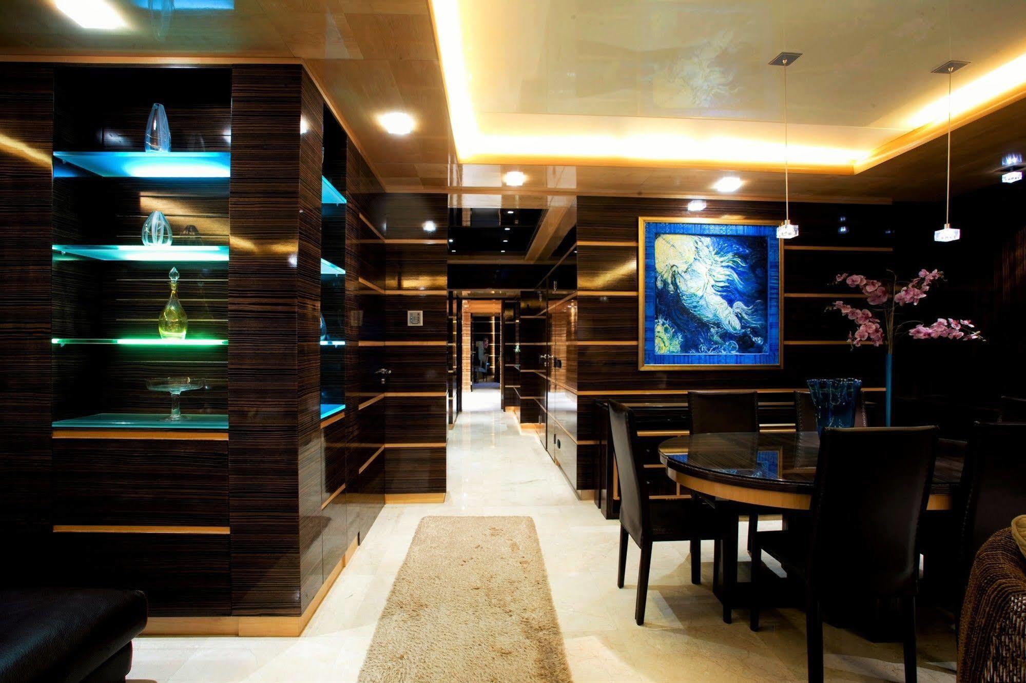Lahoya Suites Бейрут Экстерьер фото