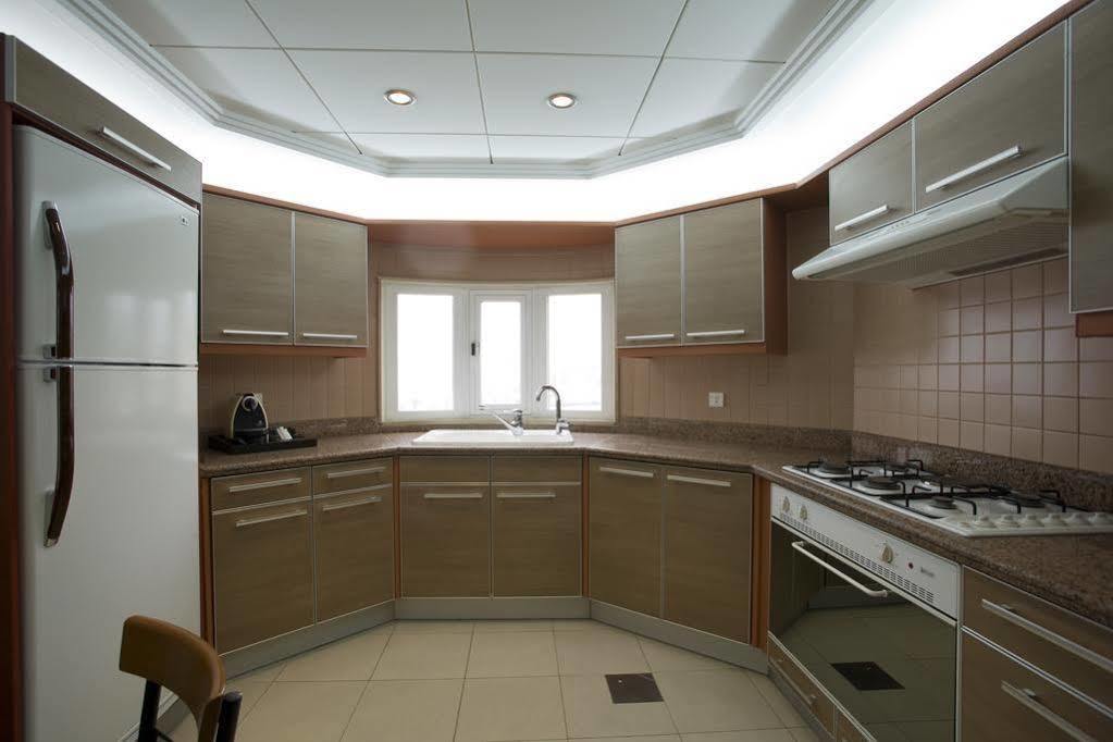 Lahoya Suites Бейрут Экстерьер фото