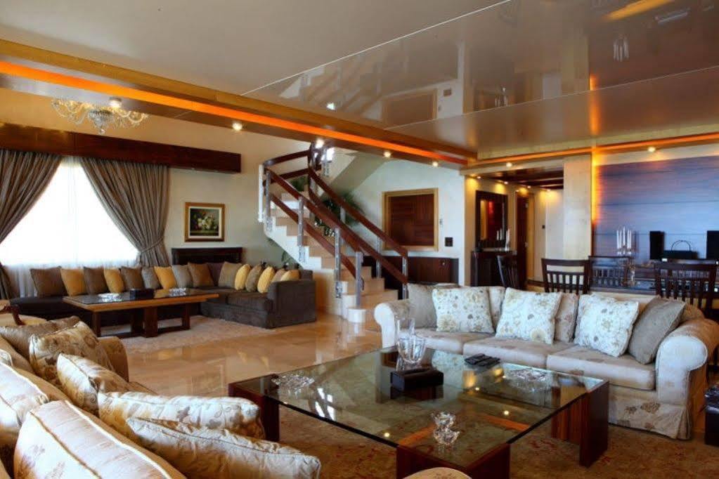 Lahoya Suites Бейрут Экстерьер фото