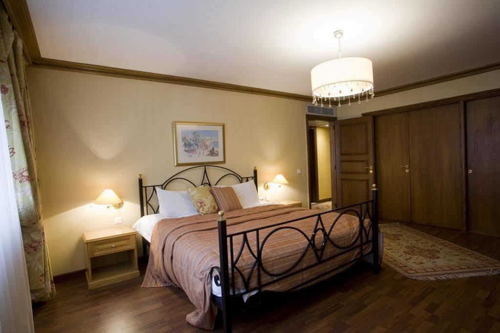 Lahoya Suites Бейрут Экстерьер фото